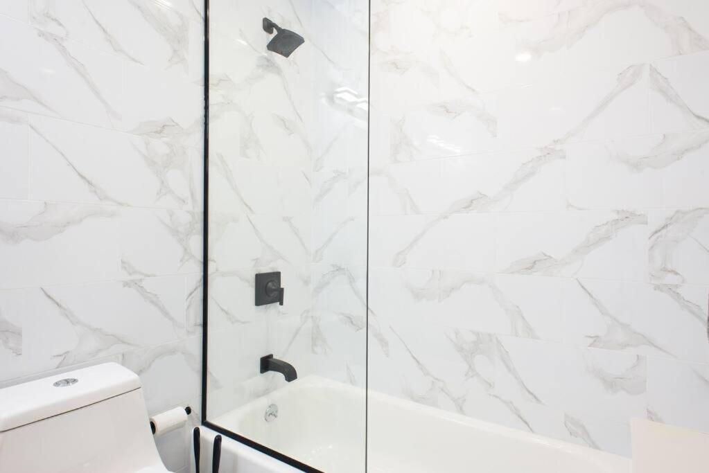 240-9 Luxury Prime Location W&d Apartment *